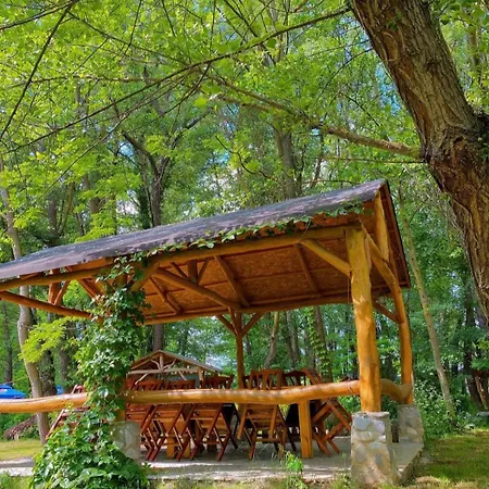 Holiday home Restorant Natyra Diber *