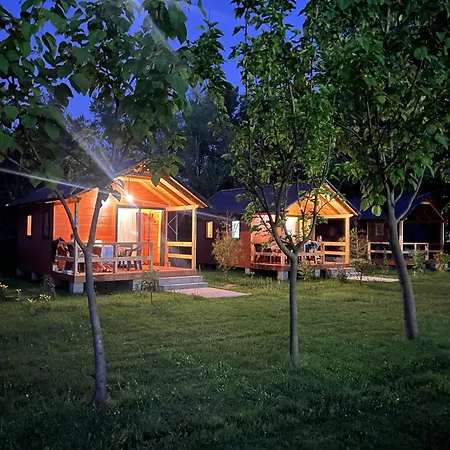 Restorant Natyra Diber Holiday home Podgorce