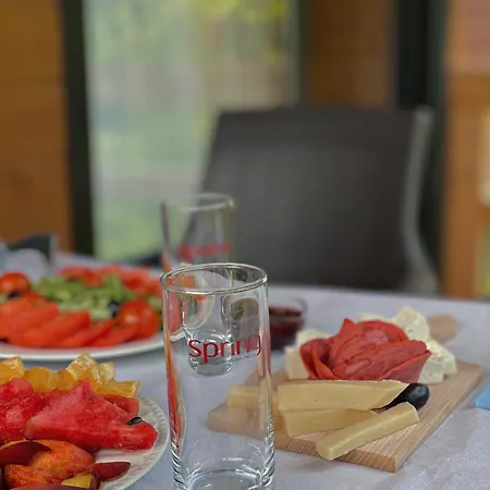 Restorant Natyra Diber Holiday home