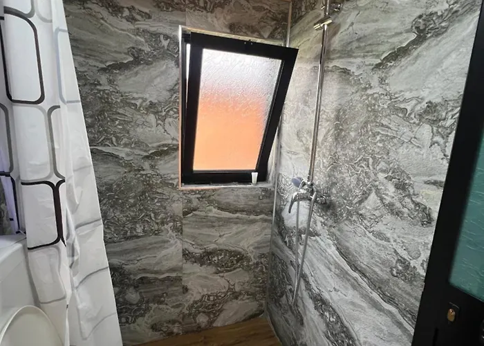 Holiday home Restorant Natyra Diber